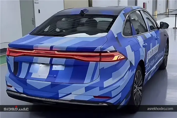 تصاویر جاسوسی از سدان هایبرید 2100 کیلومتری جیلی