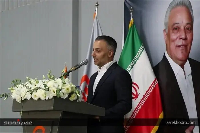 شفق دانا جهیزیه 18 عروس و داماد را اهدا کرد