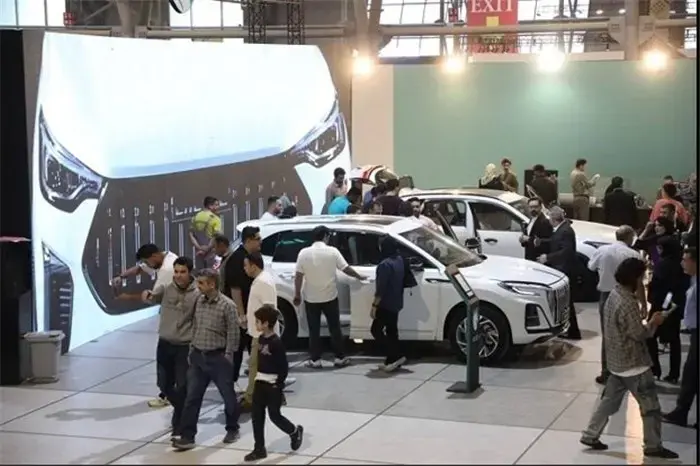 ایران‌خودرو محصولات جدید را به نصف‌جهان آورد