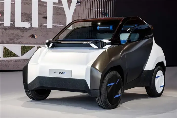 طراحی خودروی مفهومی دو نفره تویوتا با سقف خورشیدی