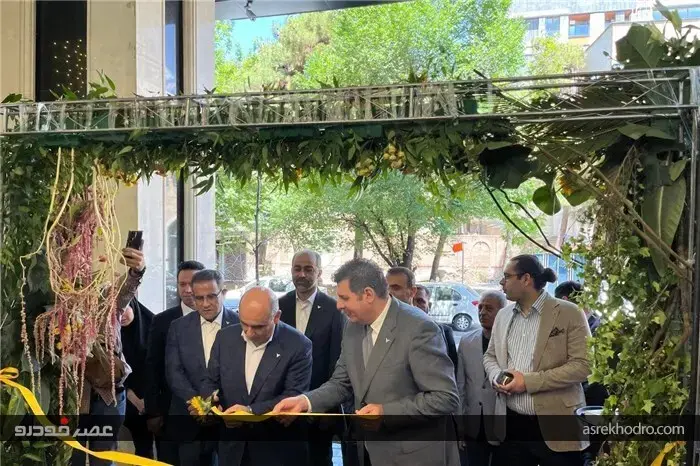 افتتاح سیزدهمین نمایندگی بهمن موتور در شهر تهران توسط اتو خسروانی