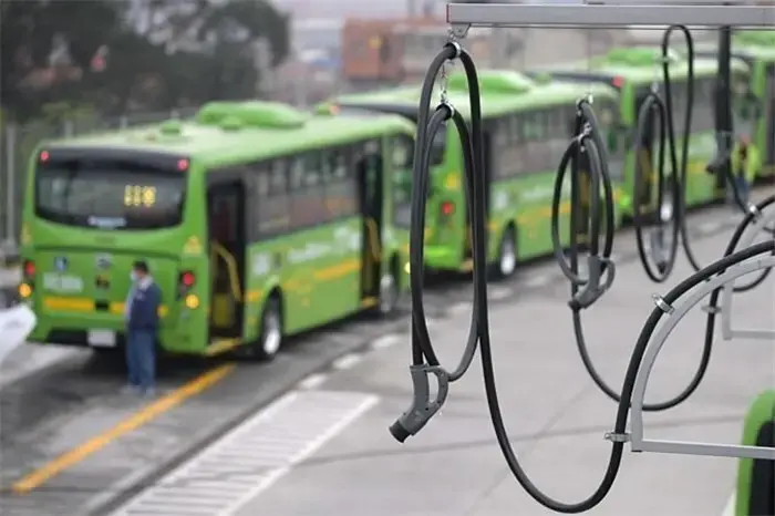 معرفی دو طرح نوسازی و برقی‌سازی ناوگان به بورس