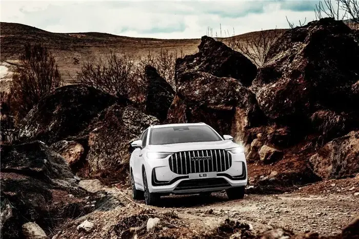 اسکار آفرود لوکانو ال٨؛ منتظر رأی شما!