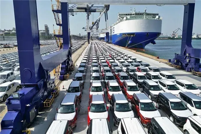 قیمت خودروهای وارداتی امسال با تعرفه قبلی اصلاح می شود