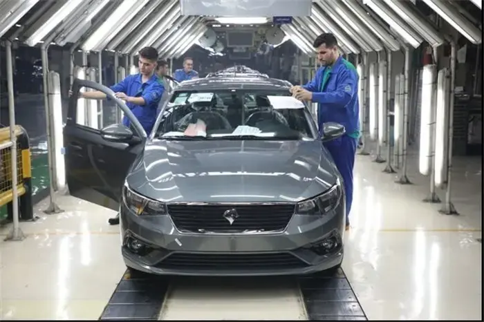 مالیات نخستین نقل‌وانتقال خودرو بر عهده خودروساز است نه مردم