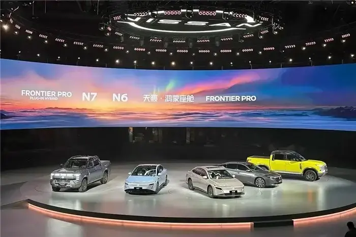 اولین خودرو بنزینی دنیا با کابین هوشمند هوآوی