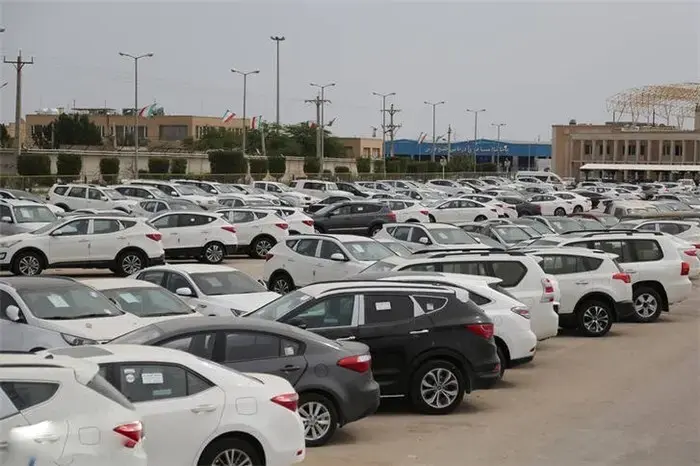 دستور فوری برای تعیین تکلیف 2 هزار و 800 خودروی وارداتی