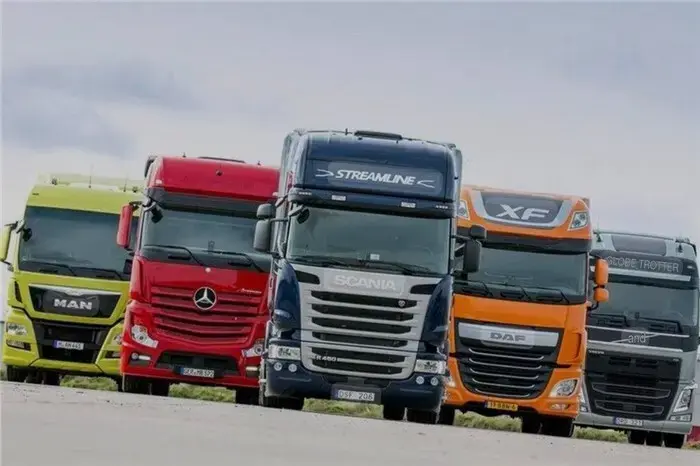 توقف عرضه خودروهای تجاری در پی نوسانات ارزی و ابهام در مذاکرات