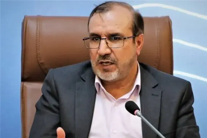 خصوصی سازی خودروسازی ها نباید با استفاده از رانت انجام شود