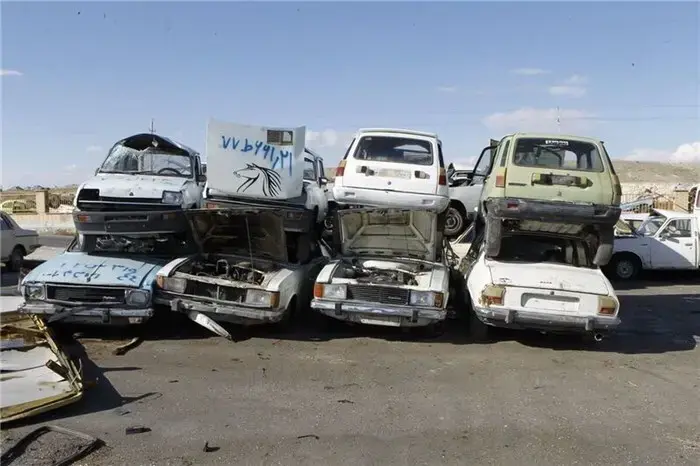 کشور روی موج مصرف بنزین؛ نیمی از خودروها فرسوده و پرمصرف‌اند