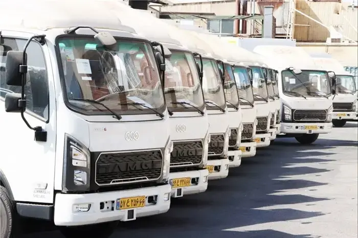 آیین تحویل رسمی کامیونت‌های آترا6 به مشتریان سازمانی